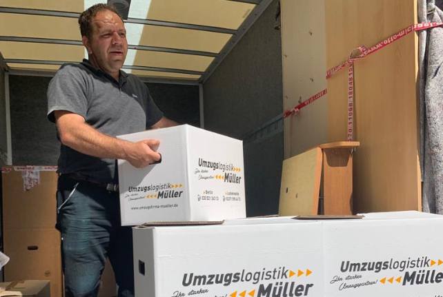 Studentenumzug das richtige Fahrzeug inkl. erfahrenen Fahrer Dinslaken